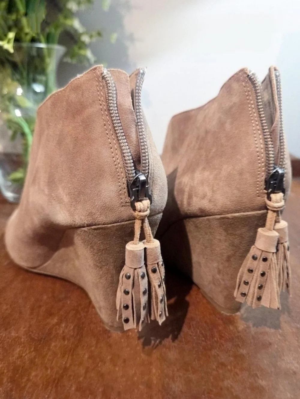 Anne Klein Ankle Booties Taupe Suede Wedge Heels Zip Tassel Womens 7.5 Torny